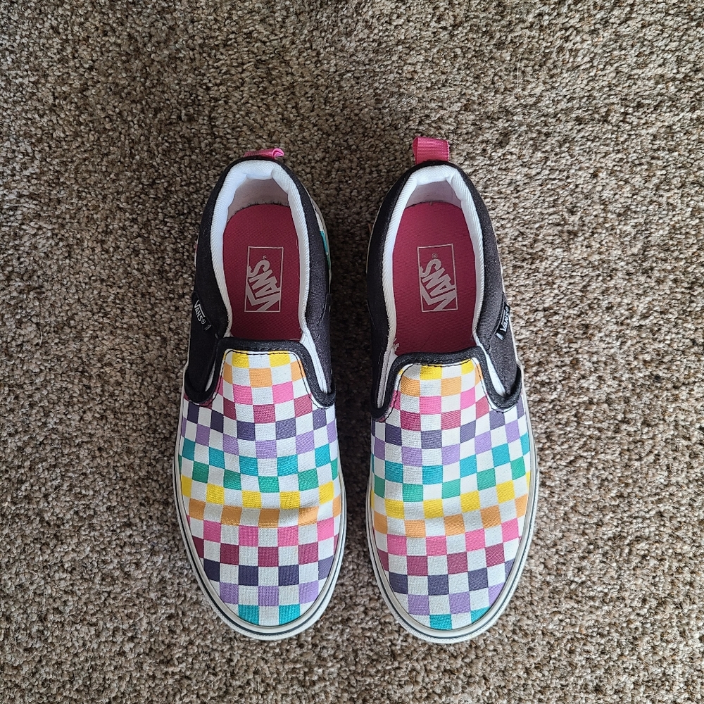 Girls Vans slip on